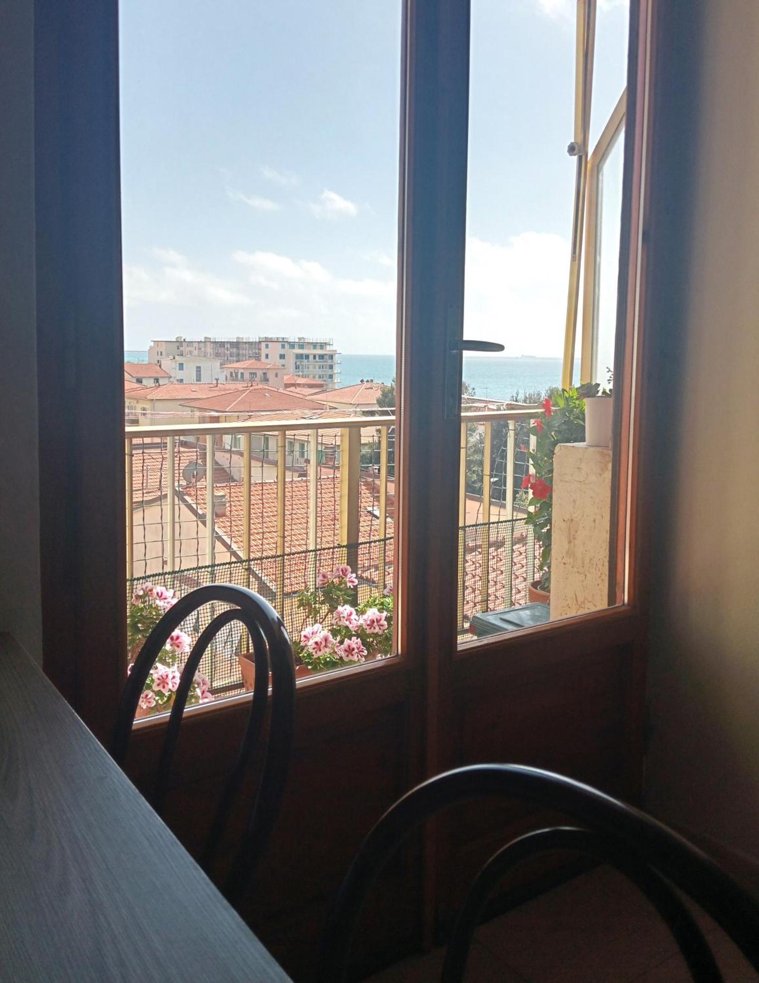Appartamento A 50 Mt Dal Mare Rosignano Solvay Luaran gambar